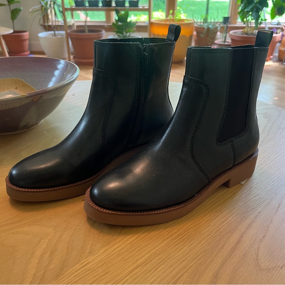Lucky Brand Womens Ressy Black Leather Booties Shoes 6 Medium NEW with tags!